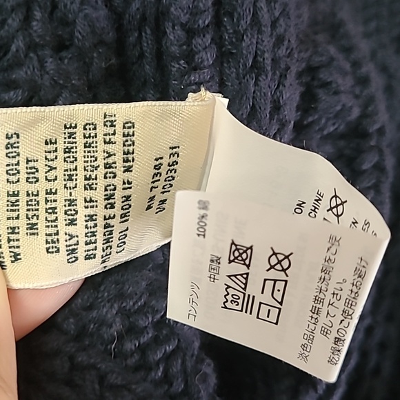L.L. Bean Navy Cable-Knit Chunky 100% Cotton Button-Shoulder Sweater Size M - Picture 4 of 5